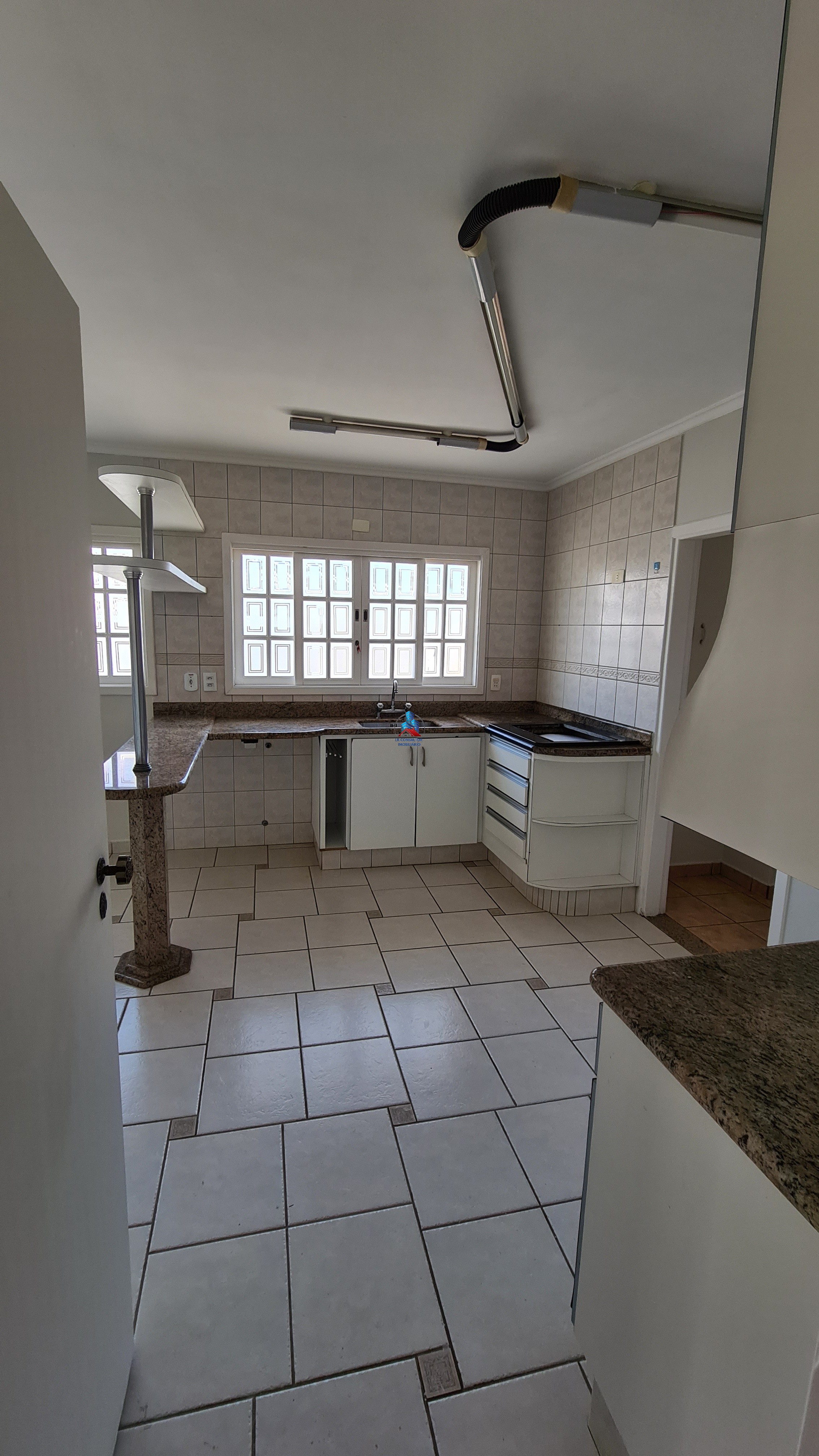 Casa à venda com 4 quartos, 400m² - Foto 15