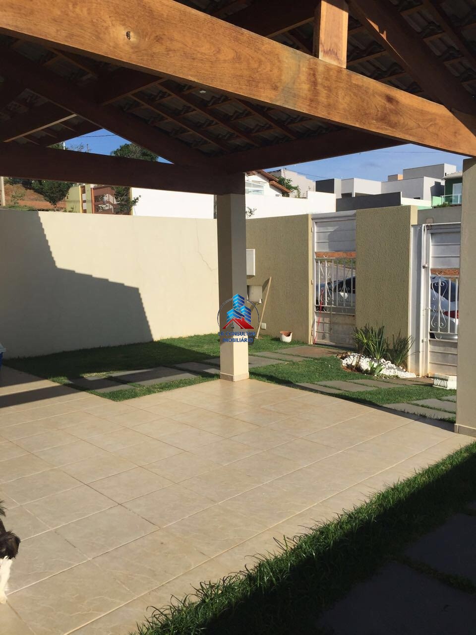 Casa à venda com 3 quartos, 250m² - Foto 3