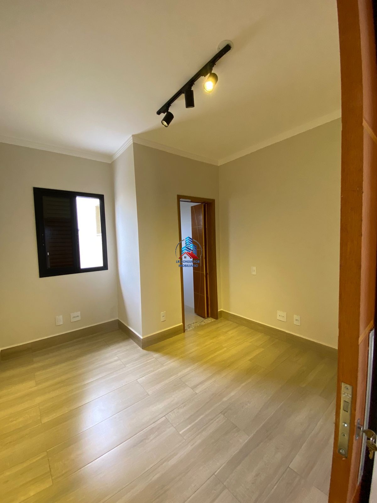 Casa à venda com 3 quartos, 114m² - Foto 13