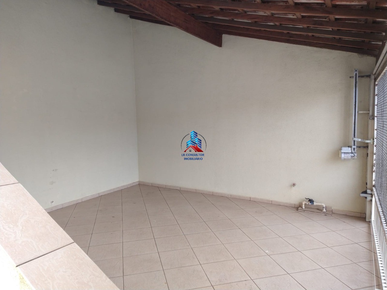 Casa à venda com 3 quartos, 147m² - Foto 4