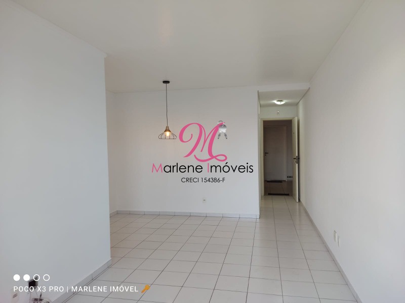 Apartamento à venda com 2 quartos, 76m² - Foto 1