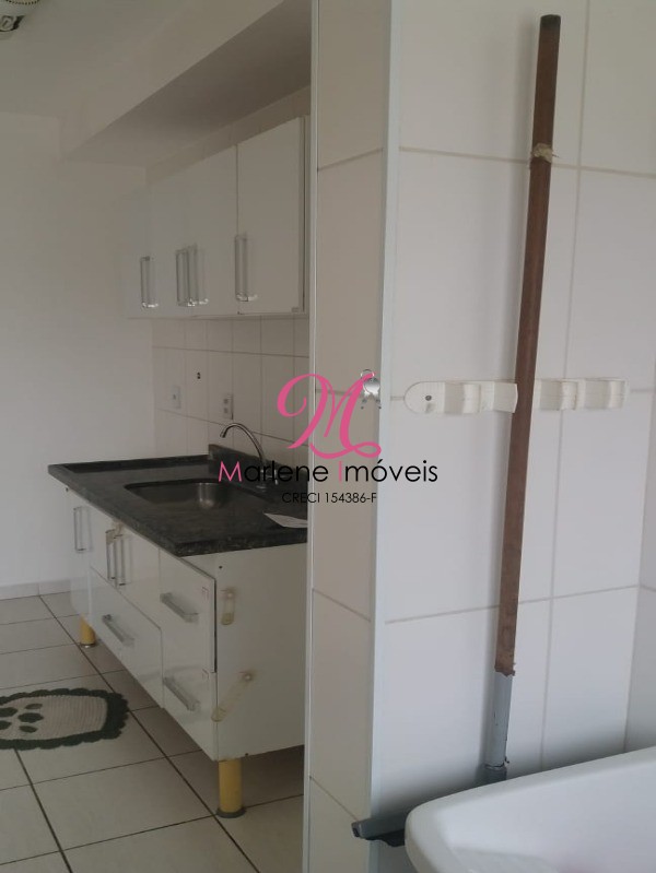 Apartamento à venda com 2 quartos, 60m² - Foto 2