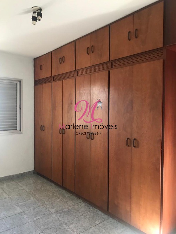 Apartamento para alugar com 2 quartos, 72m² - Foto 2