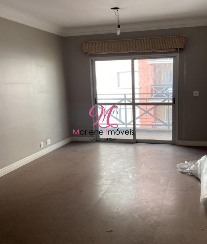 Apartamento à venda com 2 quartos, 70m² - Foto 3