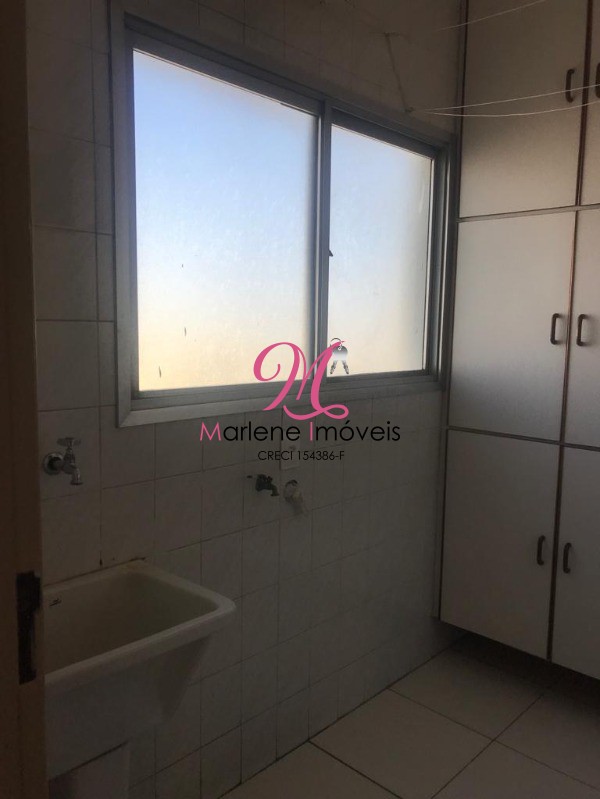 Apartamento para alugar com 2 quartos, 72m² - Foto 5