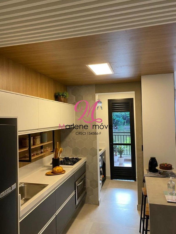 Apartamento à venda com 3 quartos, 103m² - Foto 7