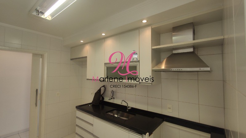 Apartamento para alugar com 2 quartos, 75m² - Foto 11