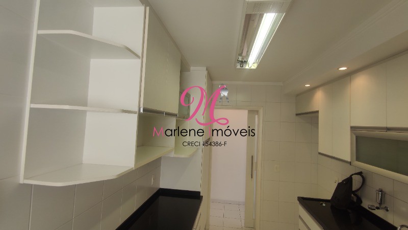 Apartamento para alugar com 2 quartos, 75m² - Foto 12