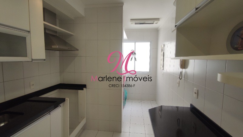 Apartamento para alugar com 2 quartos, 75m² - Foto 8