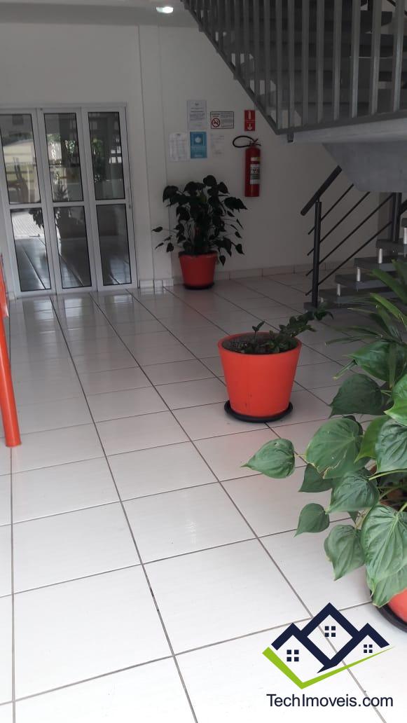 Apartamento à venda com 2 quartos, 69m² - Foto 8