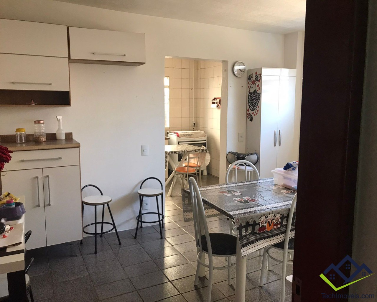 Casa à venda com 3 quartos, 250m² - Foto 4