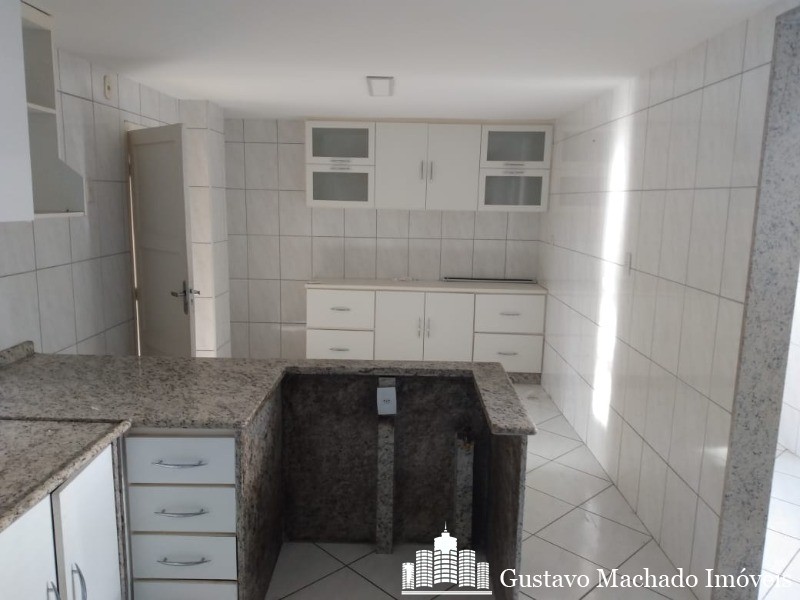 Apartamento para alugar com 3 quartos, 140m² - Foto 14