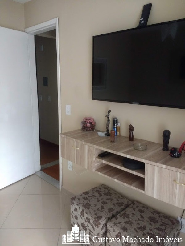 Casa à venda com 5 quartos, 158m² - Foto 4