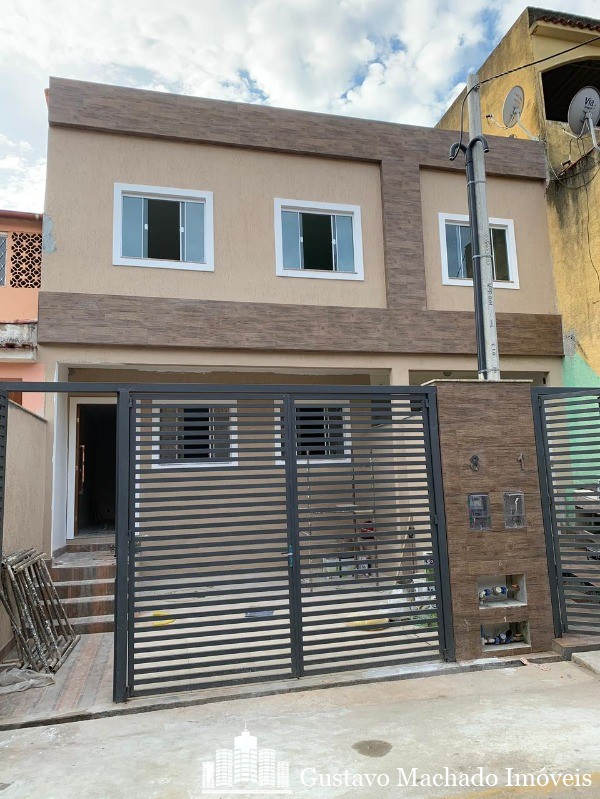 Casa à venda com 3 quartos, 110m² - Foto 1