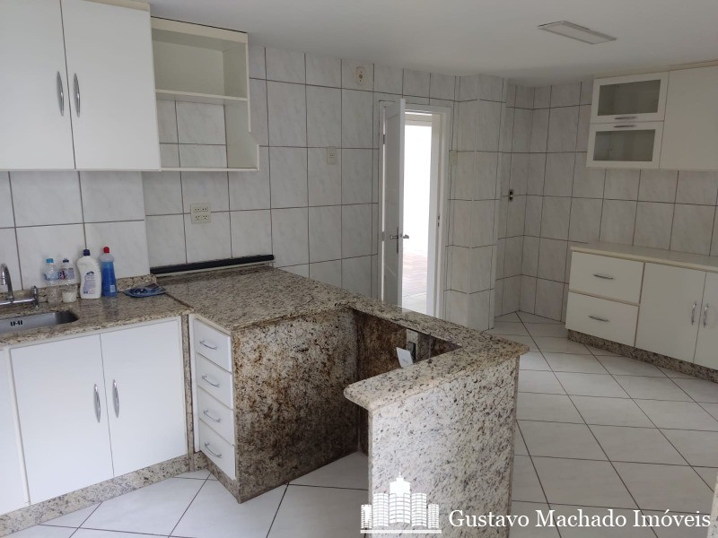 Apartamento para alugar com 3 quartos, 140m² - Foto 18