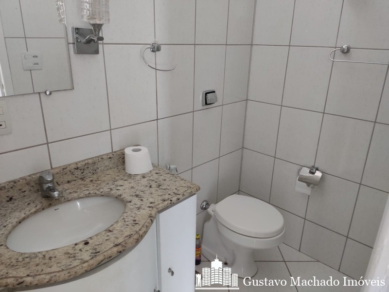 Apartamento para alugar com 3 quartos, 140m² - Foto 12