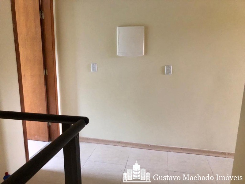 Casa à venda com 3 quartos, 210m² - Foto 18