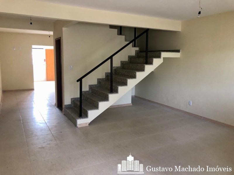 Casa à venda com 3 quartos, 210m² - Foto 6