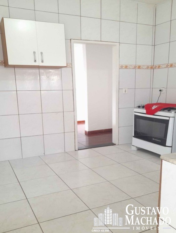 Casa à venda com 2 quartos, 1m² - Foto 8