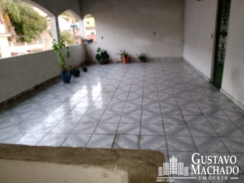 Casa à venda com 3 quartos, 200m² - Foto 18