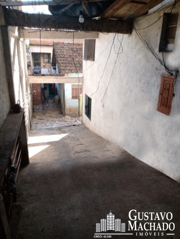 Casa à venda com 3 quartos, 200m² - Foto 26