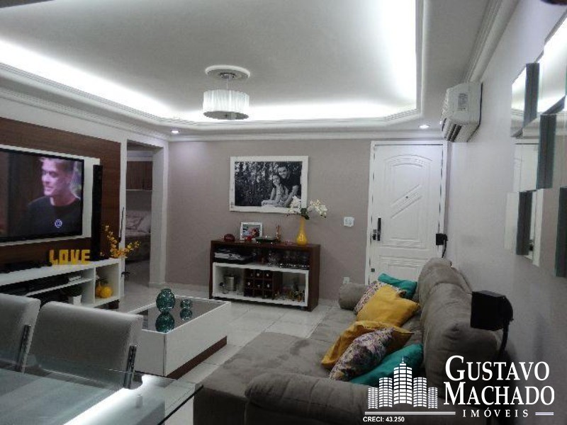 Apartamento à venda com 2 quartos, 70m² - Foto 1