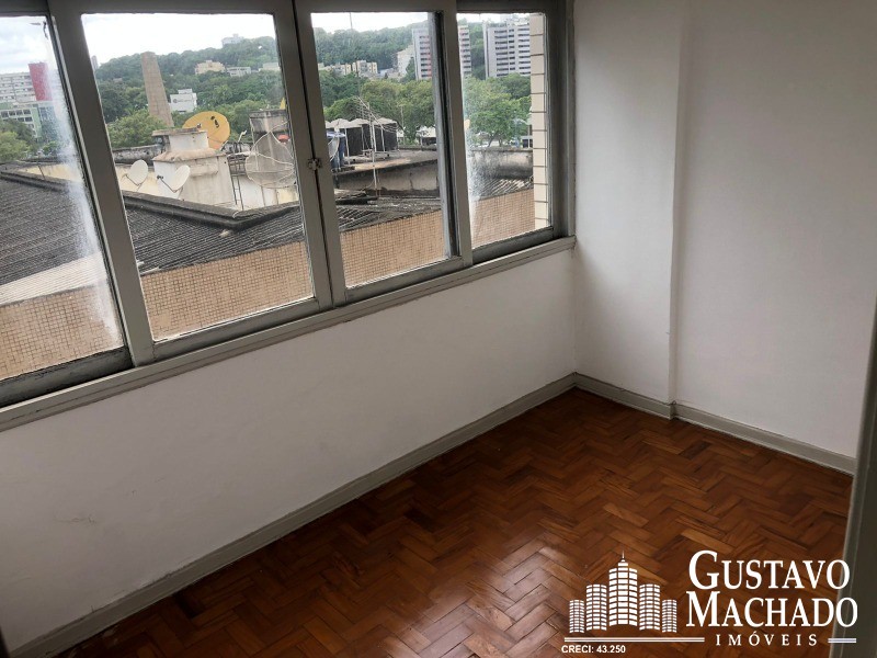 Apartamento à venda com 2 quartos, 69m² - Foto 4