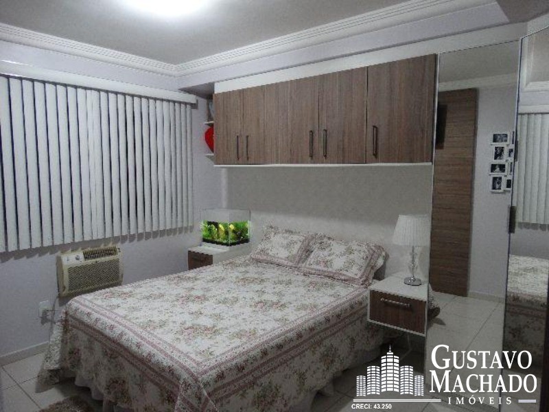 Apartamento à venda com 2 quartos, 70m² - Foto 2