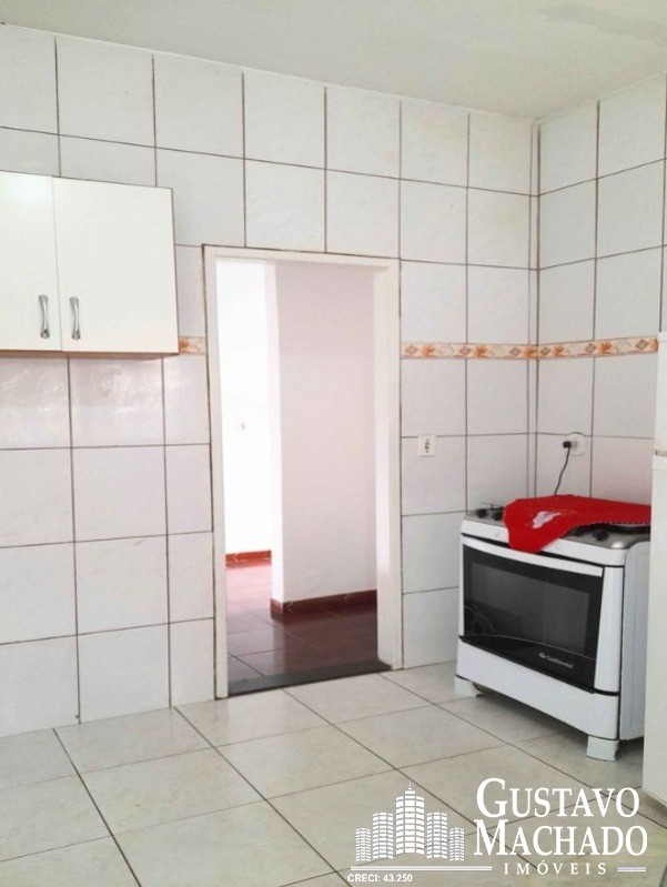 Casa à venda com 2 quartos, 1m² - Foto 10