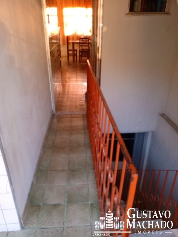 Casa à venda com 3 quartos, 200m² - Foto 12