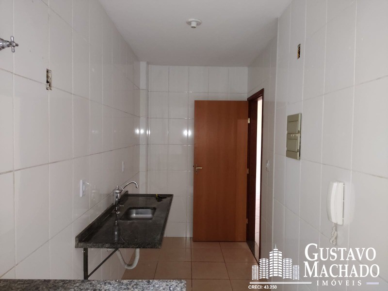 Apartamento à venda com 2 quartos, 70m² - Foto 9