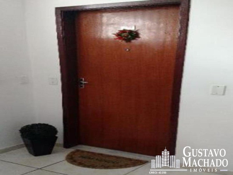 Apartamento à venda com 2 quartos, 66m² - Foto 2