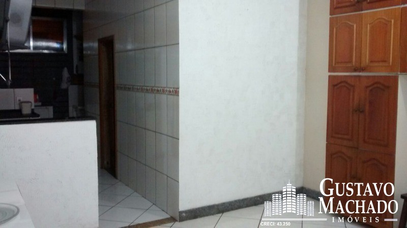 Casa à venda com 2 quartos, 110m² - Foto 5