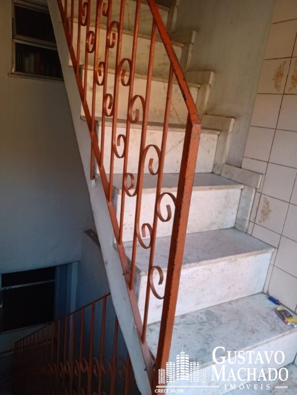 Casa à venda com 3 quartos, 200m² - Foto 14