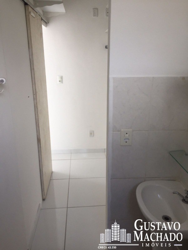 Casa à venda com 2 quartos, 65m² - Foto 20