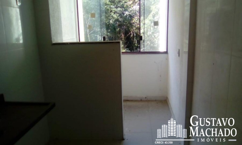 Apartamento à venda com 2 quartos, 70m² - Foto 4