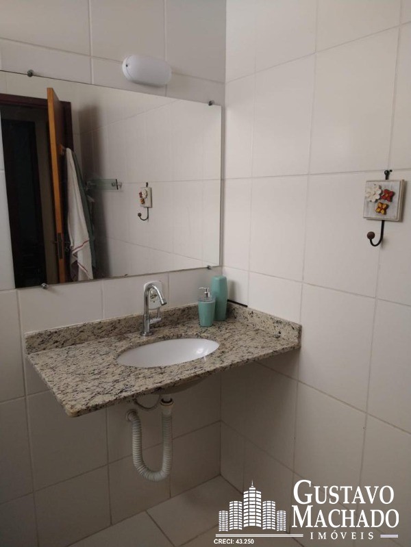 Casa à venda com 2 quartos, 60m² - Foto 11