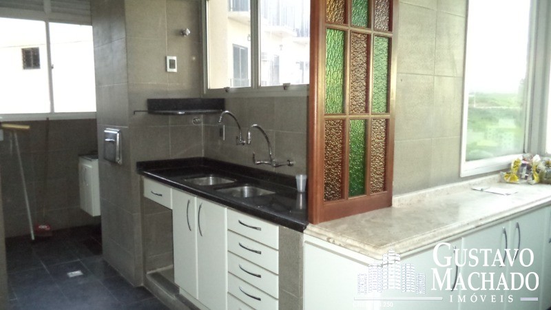 Apartamento à venda com 4 quartos, 227m² - Foto 29