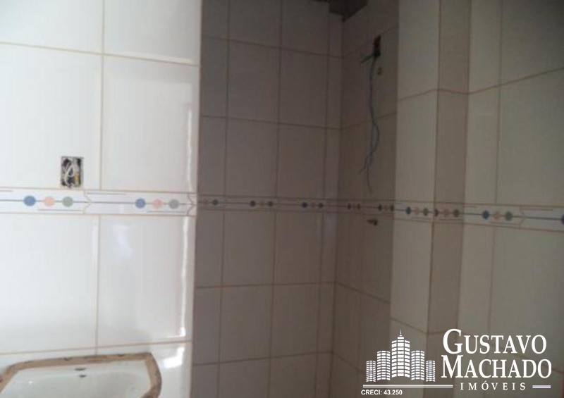 Apartamento à venda com 3 quartos, 78m² - Foto 2