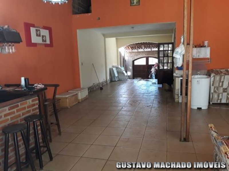 Casa à venda com 3 quartos, 120m² - Foto 1