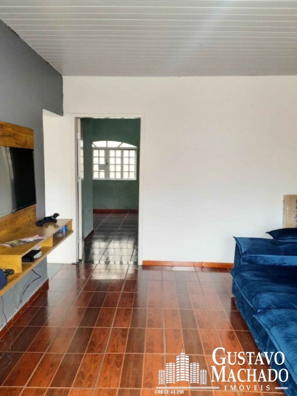 Casa à venda com 2 quartos, 1m² - Foto 3