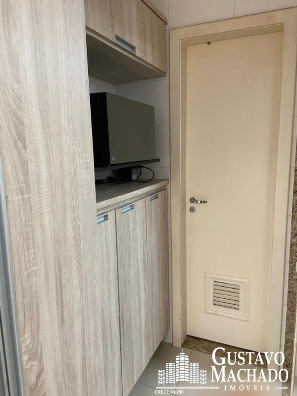 Apartamento à venda com 3 quartos, 140m² - Foto 5