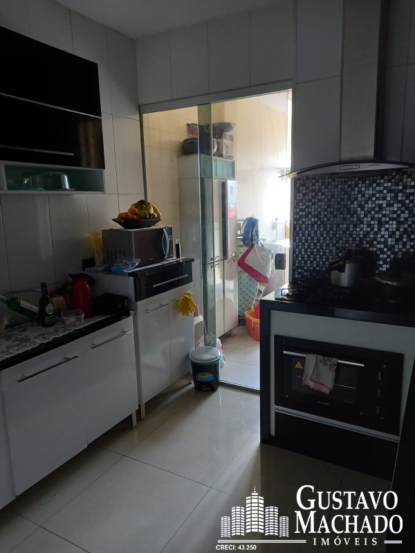 Apartamento à venda com 3 quartos, 95m² - Foto 6