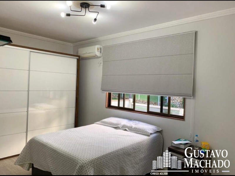 Apartamento à venda com 3 quartos, 200m² - Foto 2