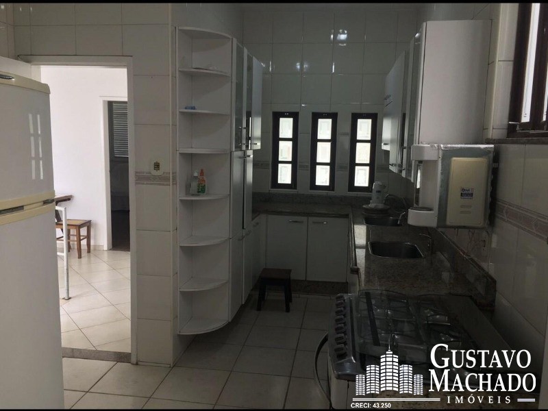 Casa à venda com 4 quartos, 450m² - Foto 10