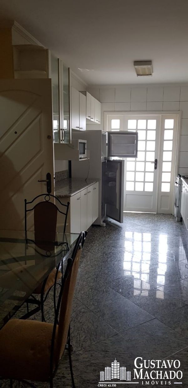 Apartamento à venda com 4 quartos, 200m² - Foto 11