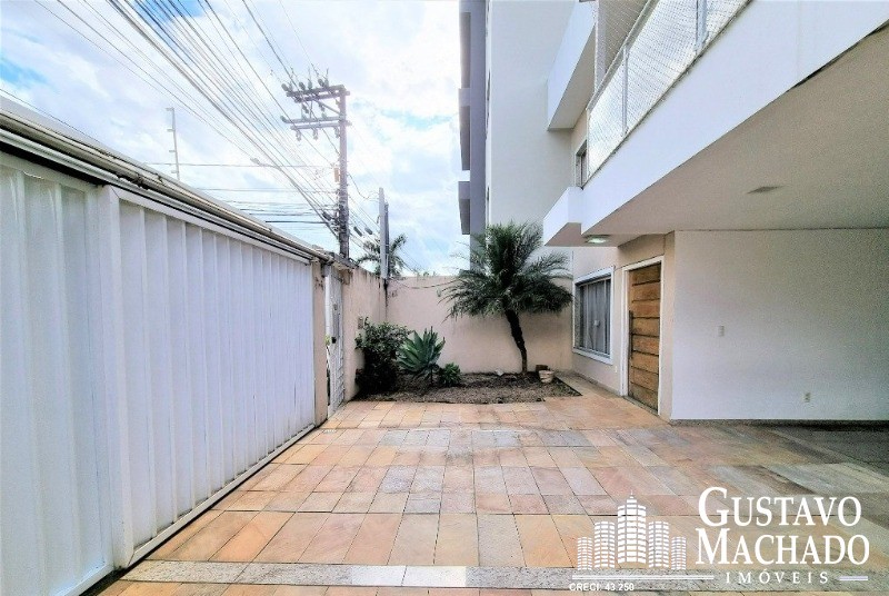 Casa à venda com 4 quartos, 298m² - Foto 19