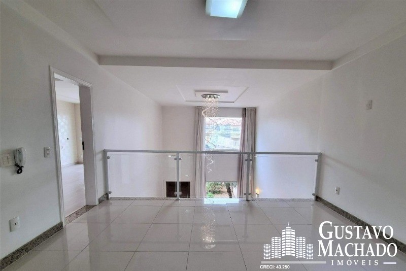 Casa à venda com 4 quartos, 298m² - Foto 11