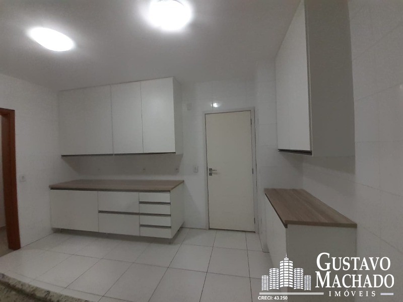 Apartamento à venda com 3 quartos, 160m² - Foto 8