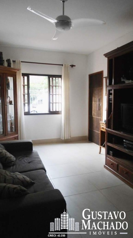 Casa à venda com 3 quartos, 200m² - Foto 5